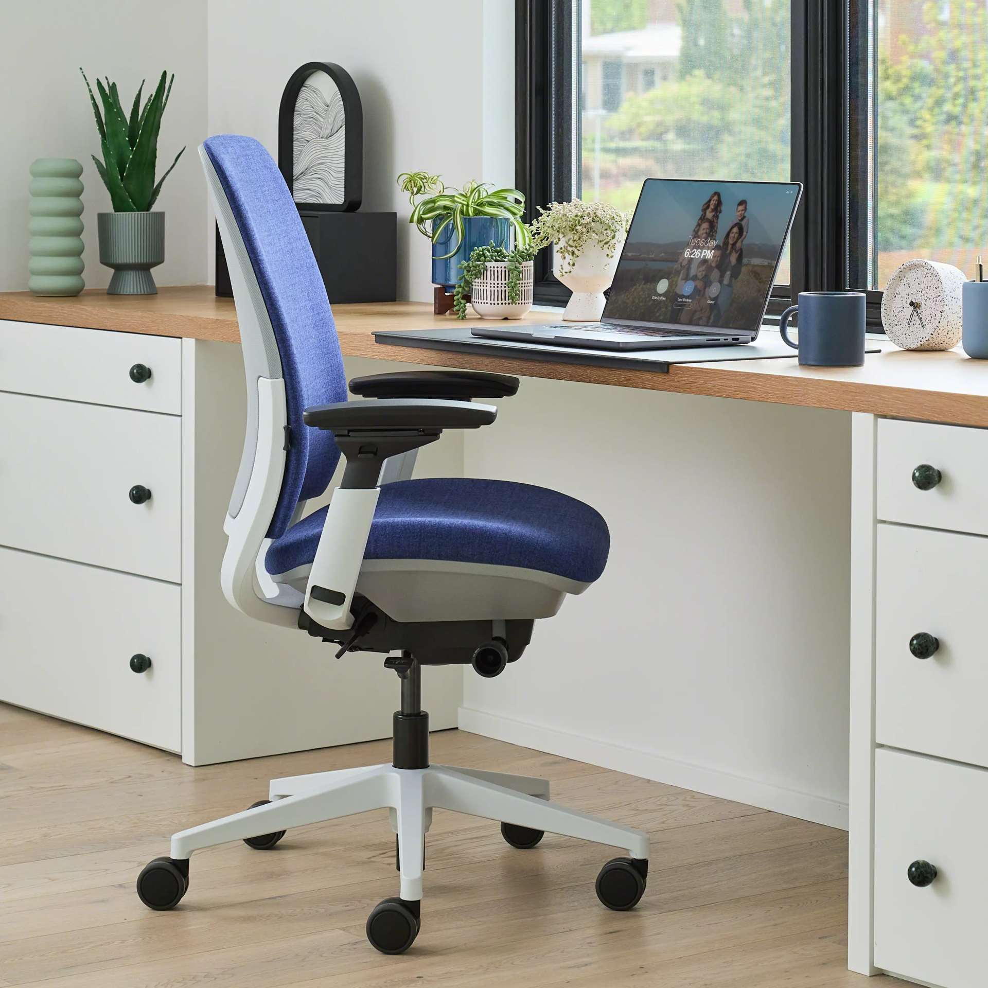 Amia Steelcase Store