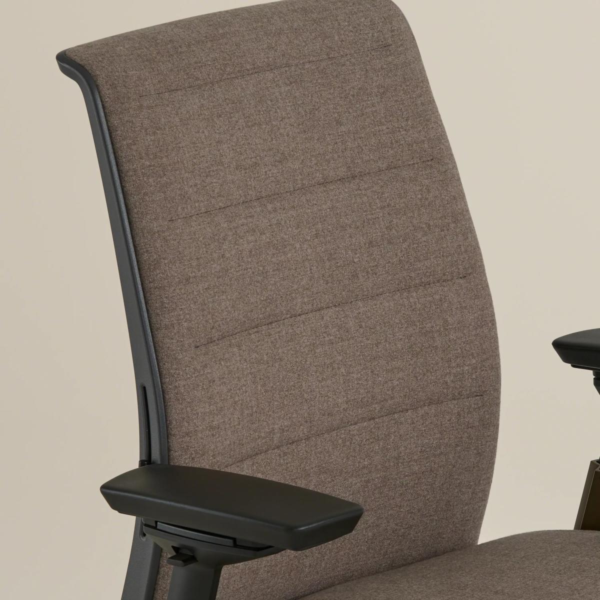 Think Weight-Activated Task & Office Chair | Steelcase Store