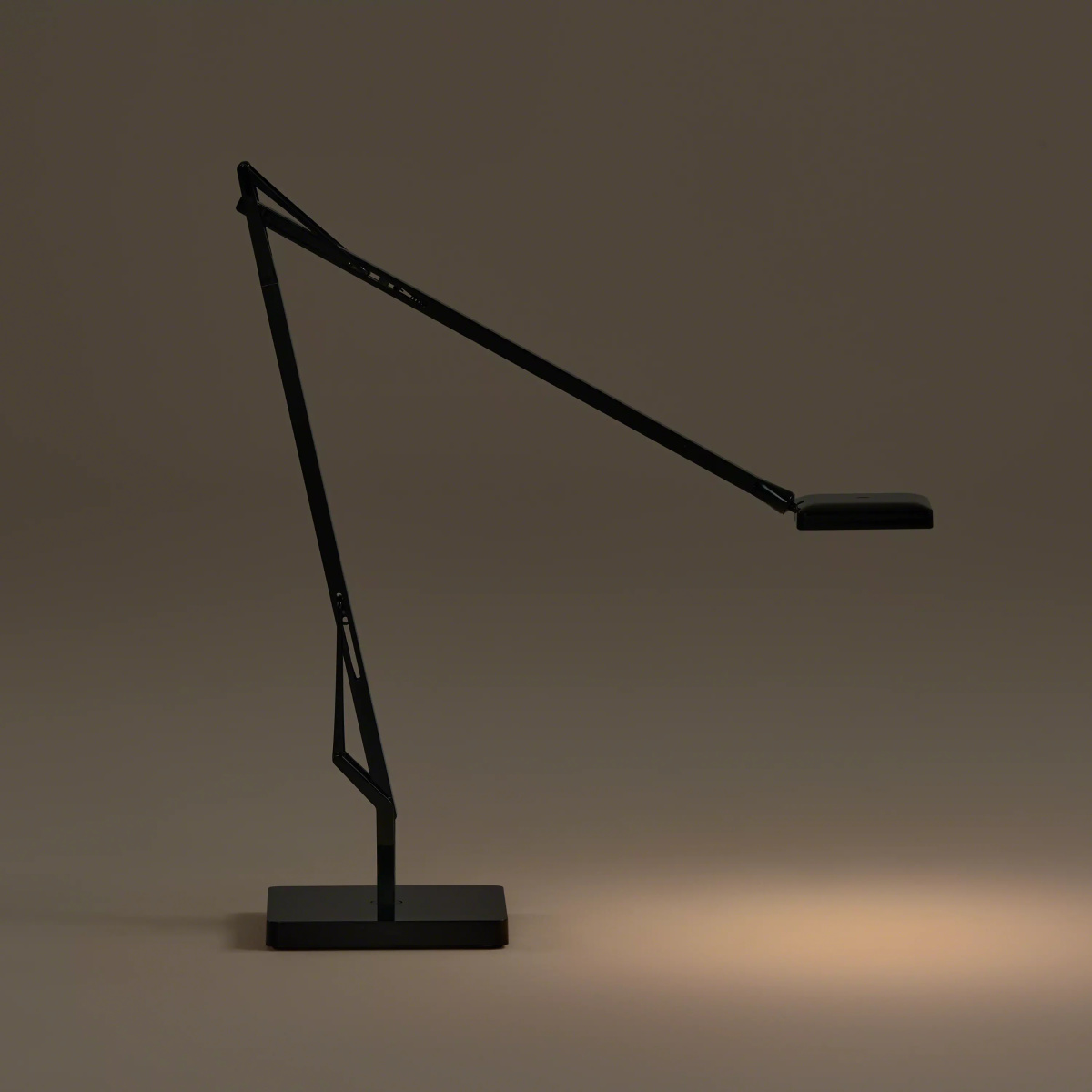 FLOS KELVIN LED / フロス ケルビン LED（ブラック