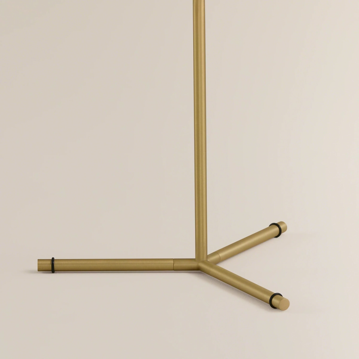 FLOS IC Globe Table Lamp | Steelcase Store