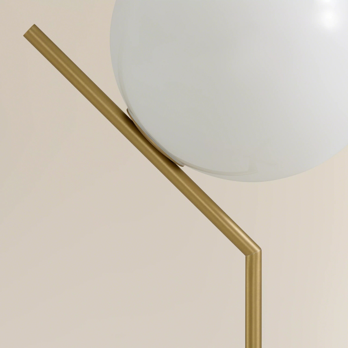 FLOS IC Globe Table Lamp | Steelcase Store