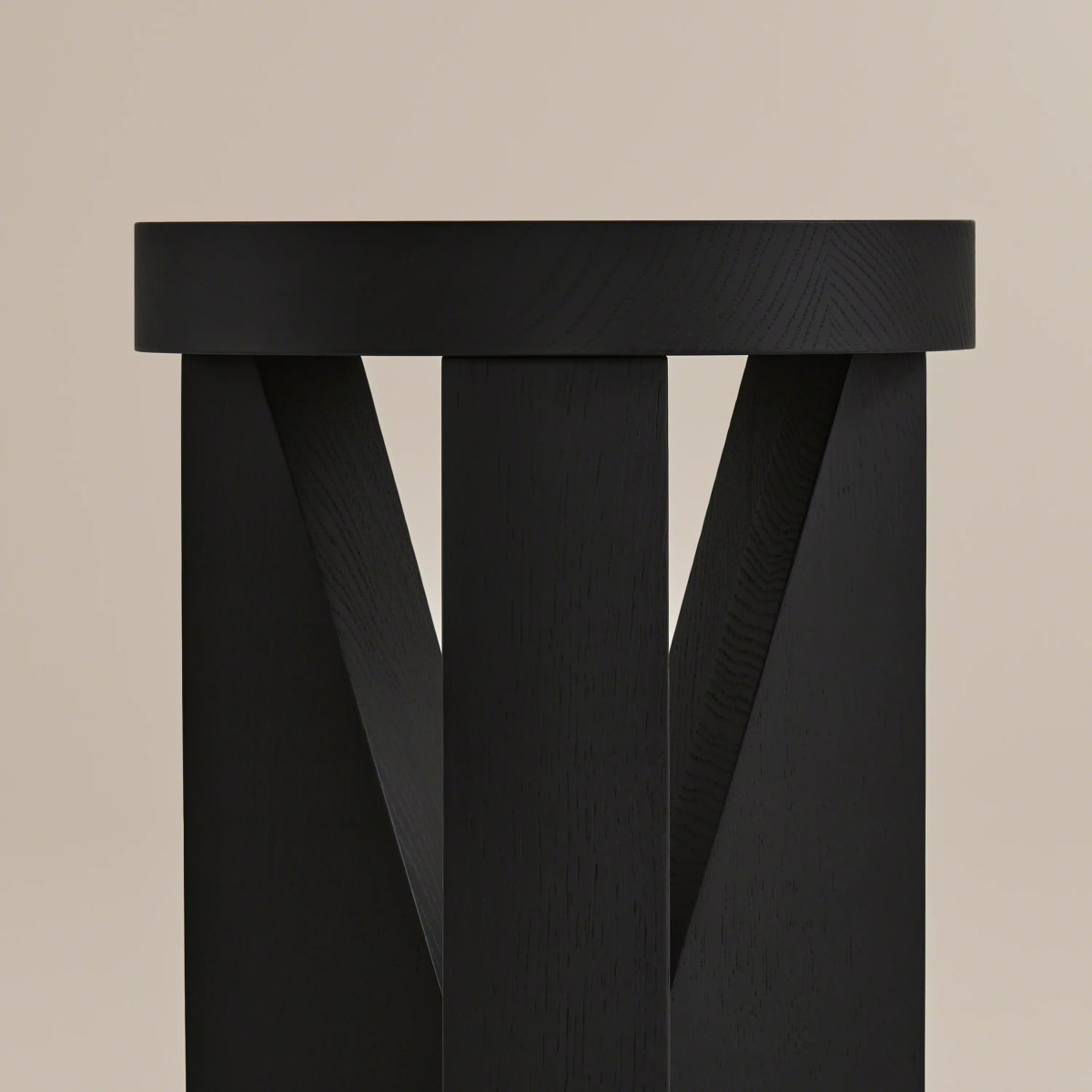 サイドテーブル・ナイトテーブル・ローテーブル Konstantin Grcic MATTIAZZI CUGINO Cugino – Leibal