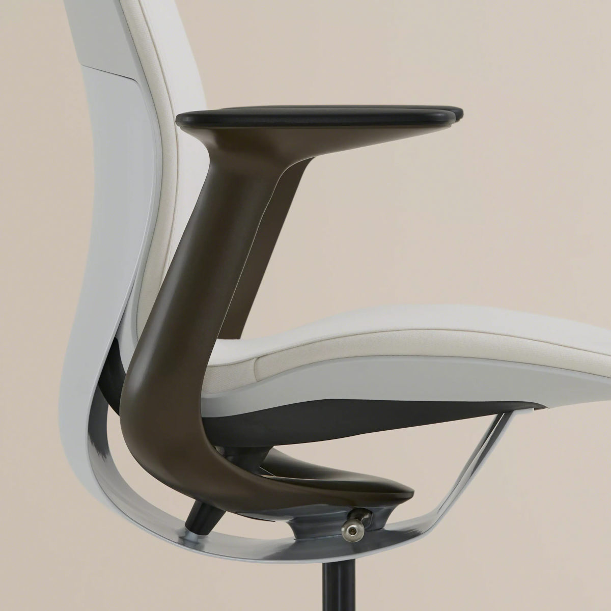 Steelcase SILQ Stool - Thumbnail 4