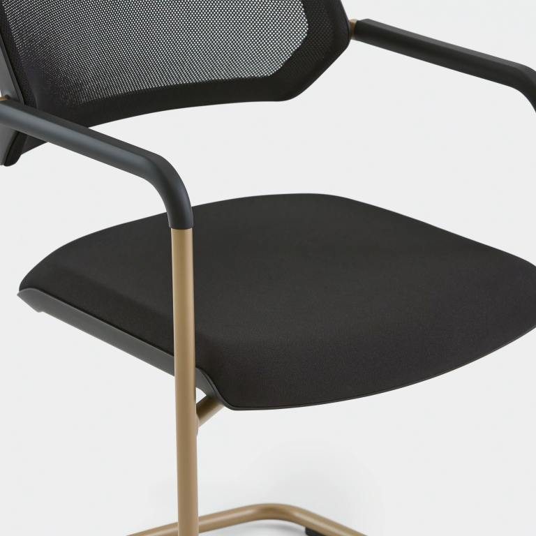 Steelcase qivi chair top